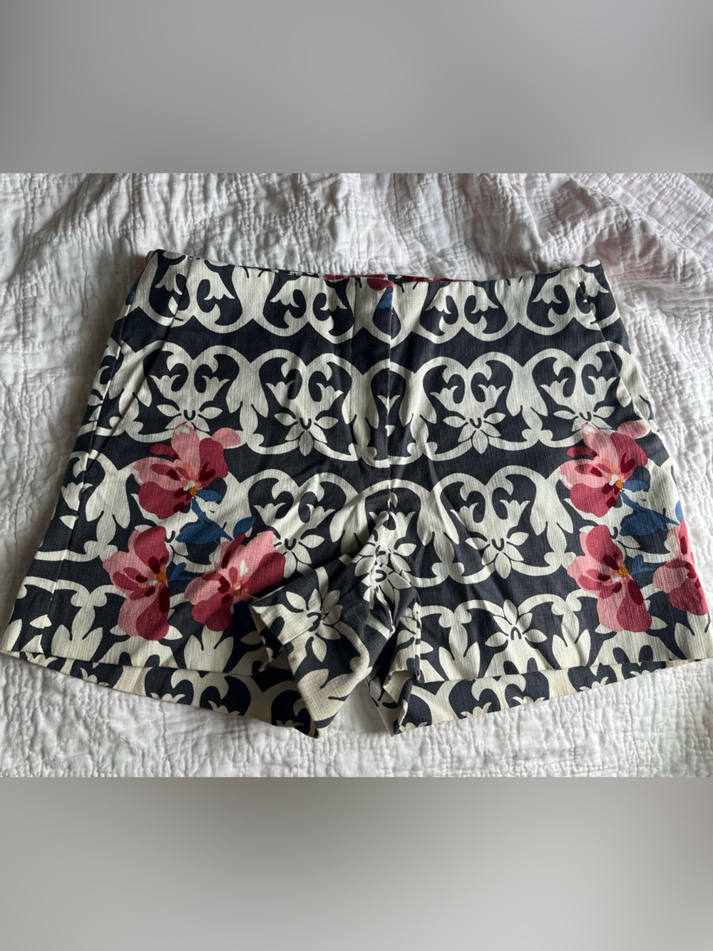 LOFT Riviera Short - Navy and Pink Floral Tile